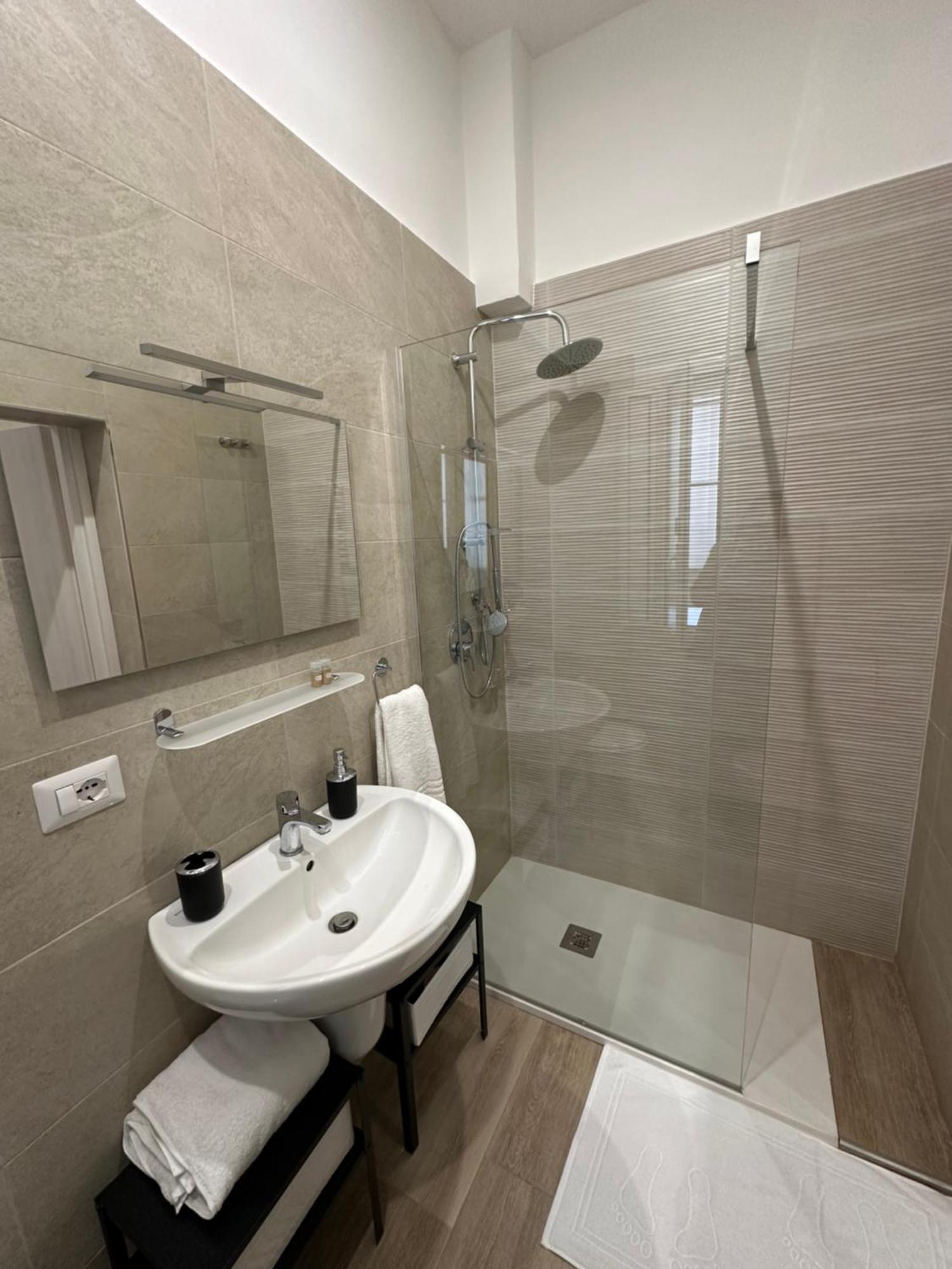 Rosas Guest House - La Cementina Bari Exterior photo