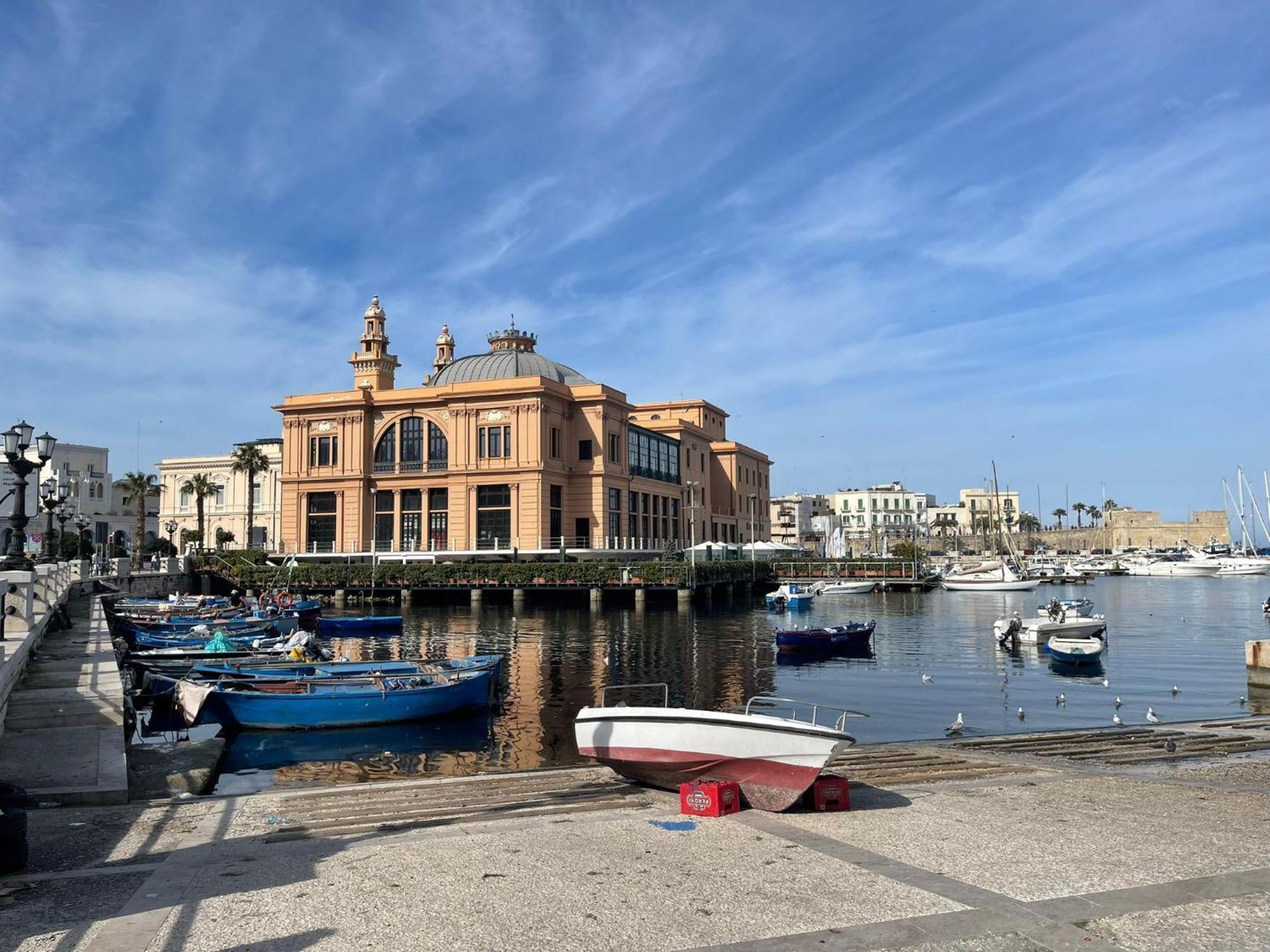 Rosas Guest House - La Cementina Bari Exterior photo